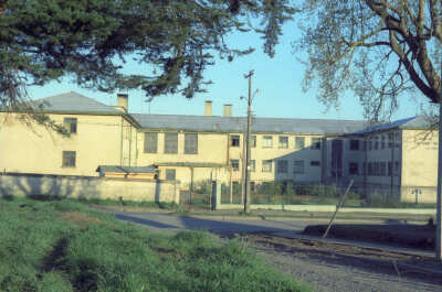 plano general de un costado del hospital Dr. Juan Morey visto desde calle prat